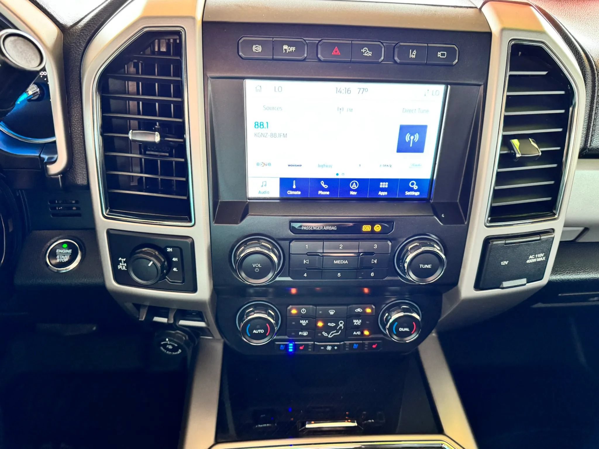Used 2021 Ford F350 Lariat w/ Tremor Off-Road Package AWD/4WD image 14