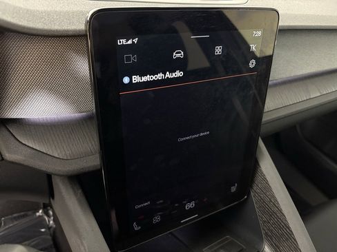 Used 2021 Polestar Polestar 2 image 24