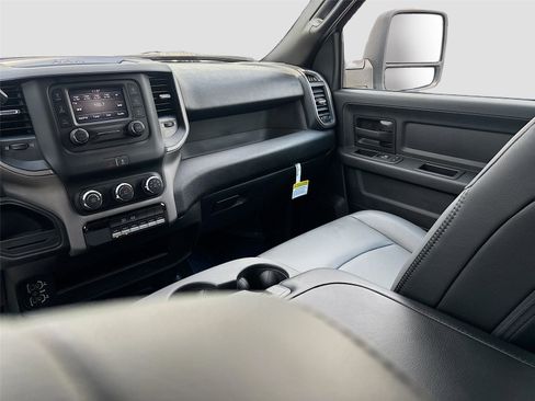 Used 2024 RAM 3500 Tradesman RWD image 21