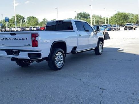 Used 2023 Chevrolet Silverado 3500 High Country AWD/4WD image 8