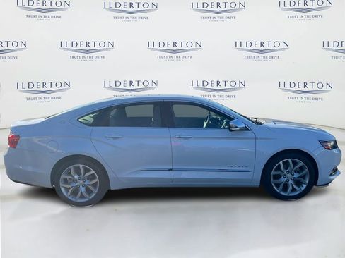 Used 2017 Chevrolet Impala Premier w/ Enhanced Convenience Package image 4