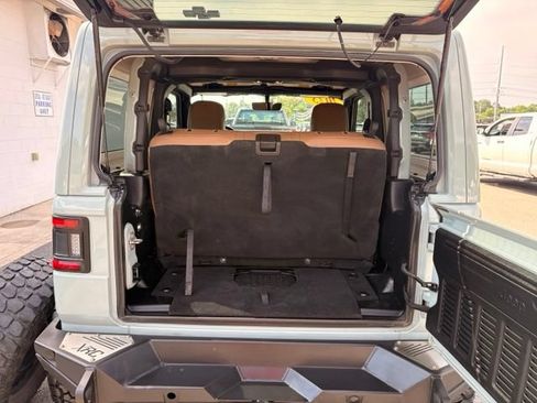 Used 2023 Jeep Wrangler Rubicon w/ Steel Bumper Group AWD/4WD image 31
