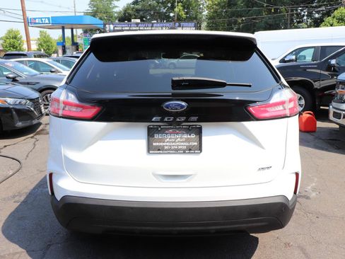 Used 2024 Ford Edge SEL AWD/4WD image 4