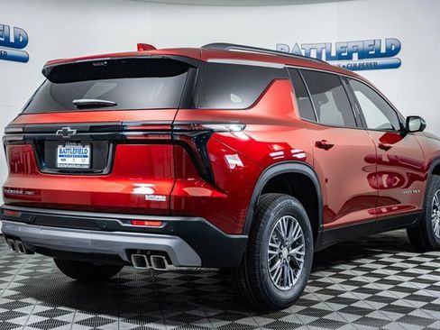 New 2026 Chevrolet Traverse LT w/ Driver Confidence Package image 11