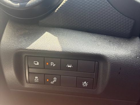 Used 2023 Nissan Kicks S FWD image 8