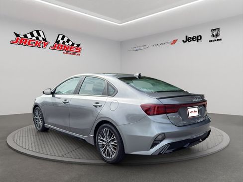 Used 2023 Kia Forte GT-Line w/ GT-Line Premium Package FWD image 6