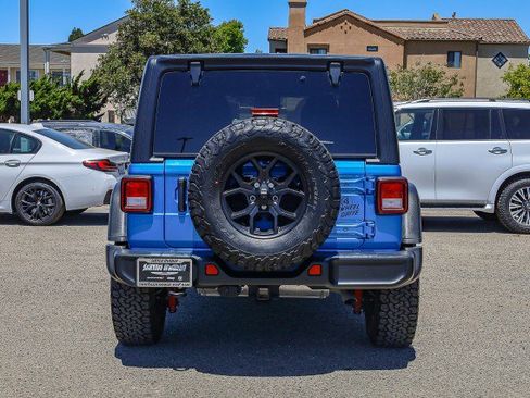 Used 2024 Jeep Wrangler Willys image 5