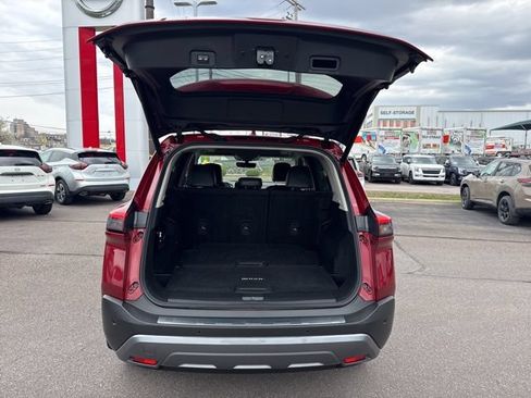 Certified 2023 Nissan Rogue SL w/ SL Premium Package AWD/4WD image 18