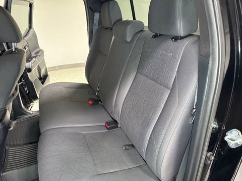 Used 2017 Toyota Tacoma TRD Off-Road w/ Tow Package (A/T) image 23