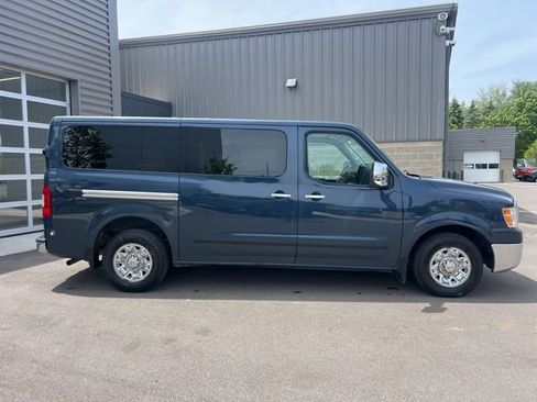 Used 2021 Nissan NV 3500 SL RWD image 4