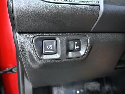 Used 2020 GMC Acadia SLE FWD image 9