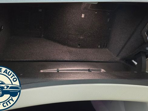 Used 2019 Mercedes-Benz E 450 4MATIC Sedan w/ Premium Package image 19