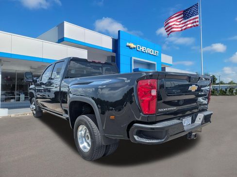 Used 2023 Chevrolet Silverado 3500 High Country AWD/4WD image 5