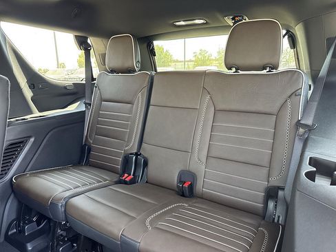 New 2026 GMC Yukon Denali Ultimate AWD/4WD image 25