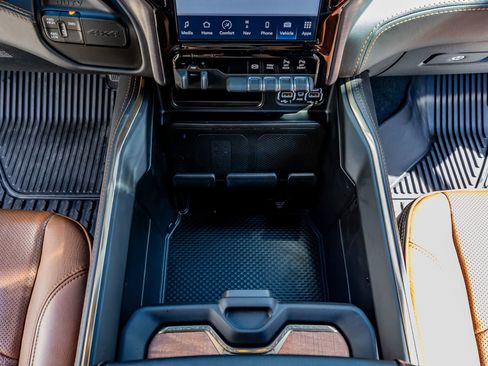 Used 2024 RAM 2500 Limited w/ Safety Group image 29