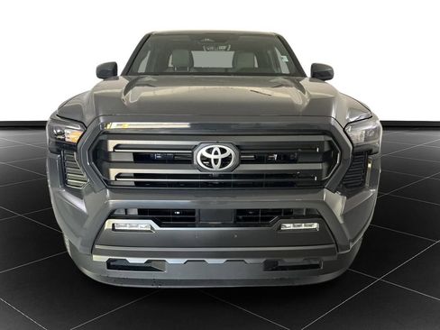 Used 2025 Toyota Tacoma SR5 image 8