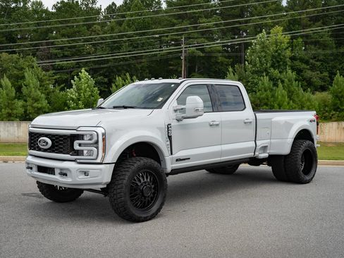 Used 2026 Ford F450 Lariat AWD/4WD image 10