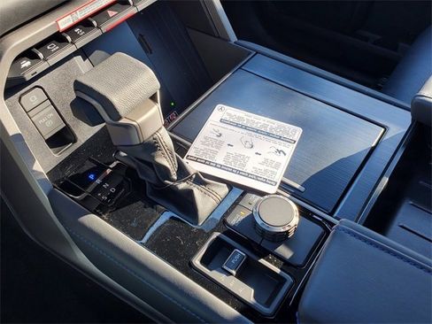 New 2026 Toyota Tundra Platinum image 38