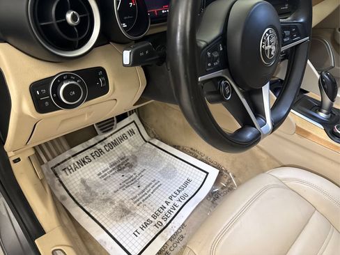 Used 2019 Alfa Romeo Giulia Ti w/ Quick Order Package 22Z Lusso RWD image 26