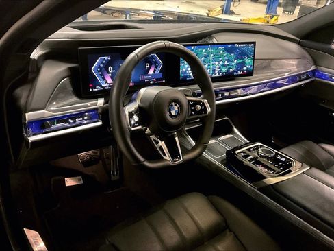 Certified 2025 BMW 740i 740i image 16