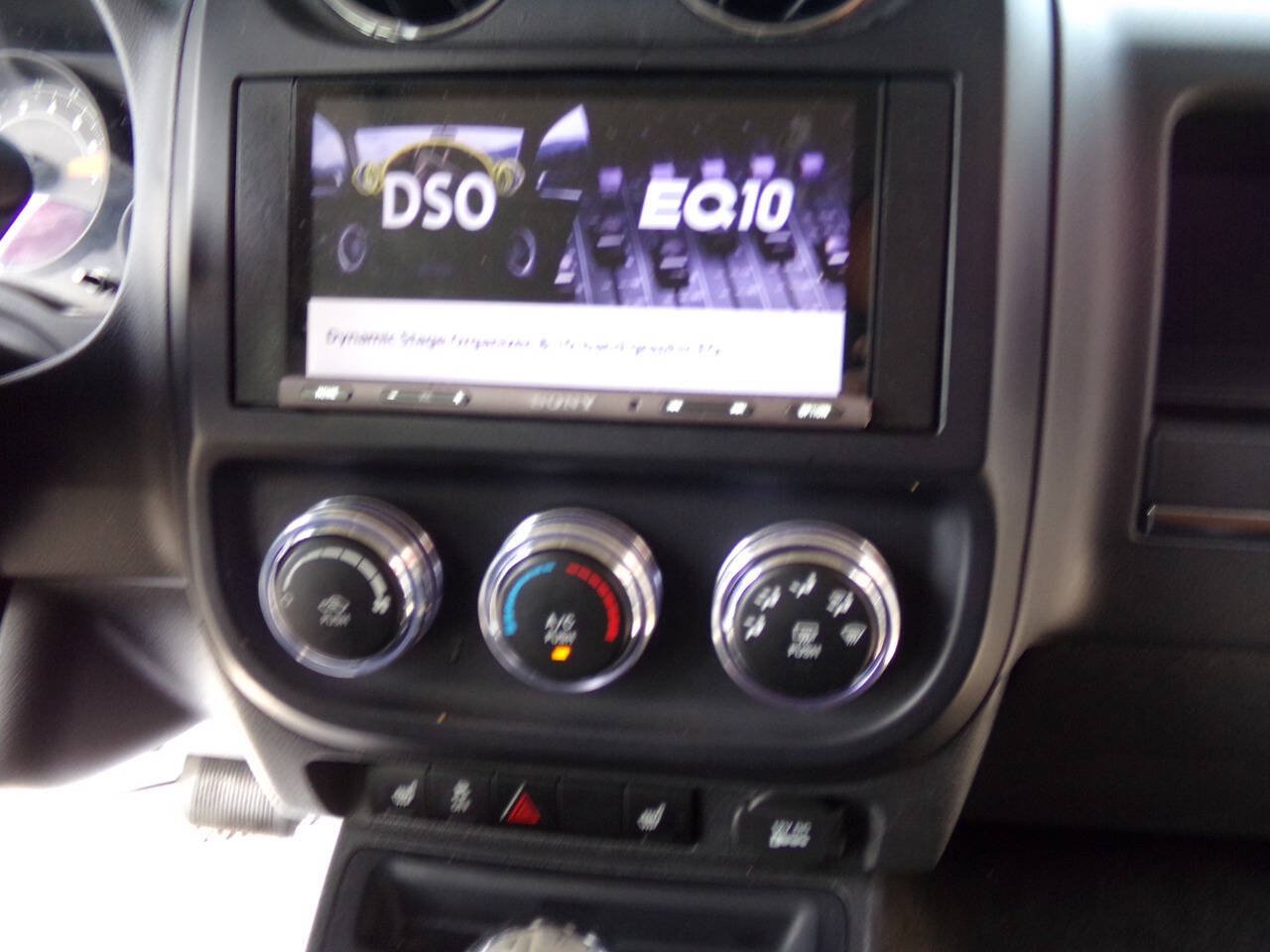 Used 2016 Jeep Patriot High Altitude AWD/4WD image 29