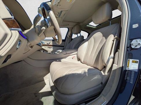 Used 2015 Mercedes-Benz S 550 Sedan image 15