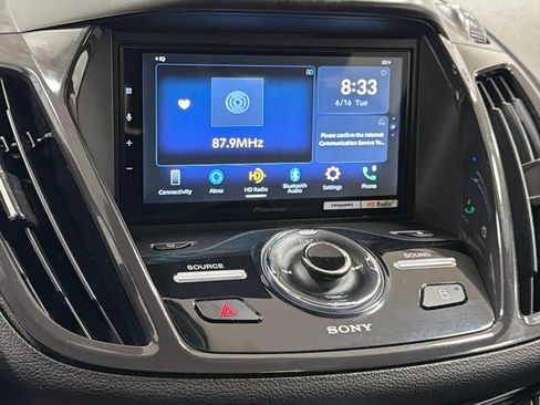 Used 2013 Ford Escape Titanium w/ Parking Technology Pkg AWD/4WD image 18