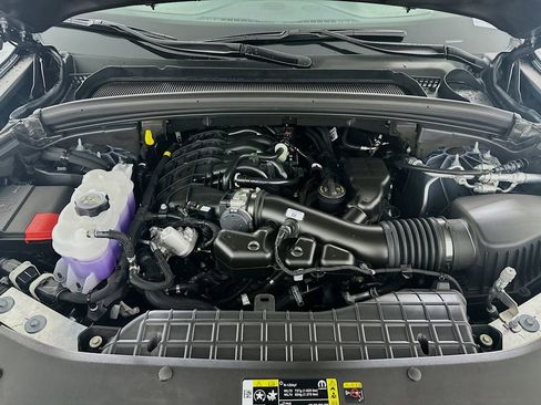 New 2025 Jeep Grand Cherokee Laredo X w/ Luxury Tech Group I image 17