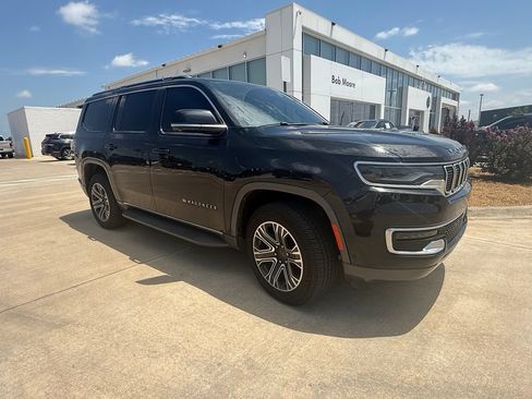 Used 2022 Jeep Wagoneer Series III w/ Convenience Group I AWD/4WD image 4