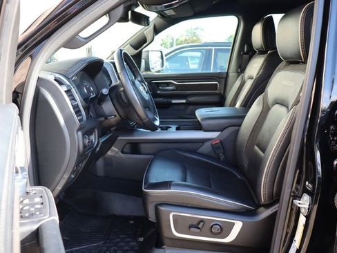 Used 2023 RAM 1500 Laramie AWD/4WD image 13