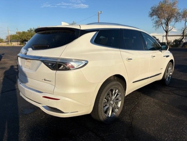 Used 2023 Buick Enclave Avenir w/ Avenir Technology Package FWD image 6