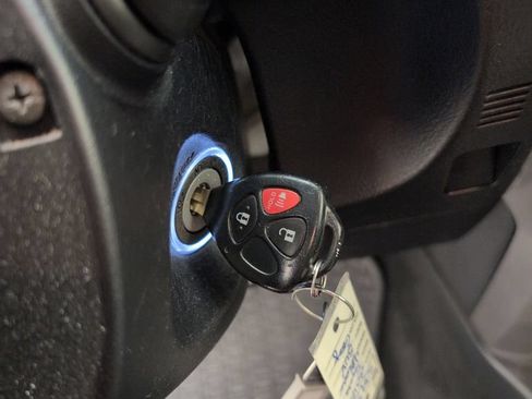 Used 2018 Toyota 4Runner SR5 AWD/4WD image 41
