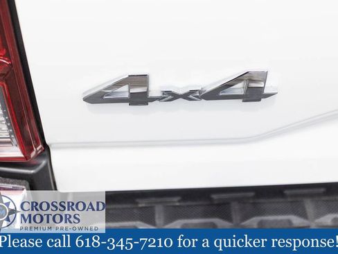 Used 2022 Toyota Tacoma SR5 AWD/4WD image 10