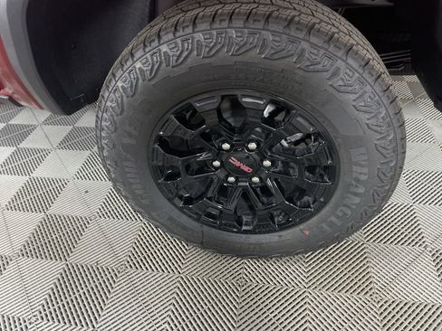 New 2026 GMC Canyon Elevation w/ Convenience Package image 33