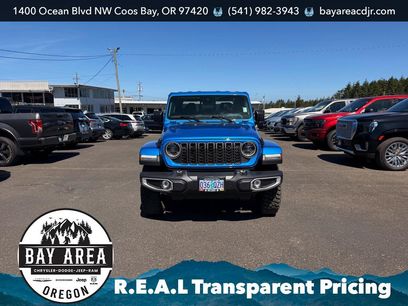 Used 2025 Jeep Gladiator Sport