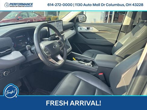 Used 2025 Ford Explorer Active w/ Active Comfort Package image 12