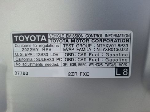 Used 2022 Toyota Prius LE FWD image 20