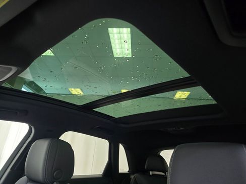 New 2025 Audi Q3 2.0T Premium image 28