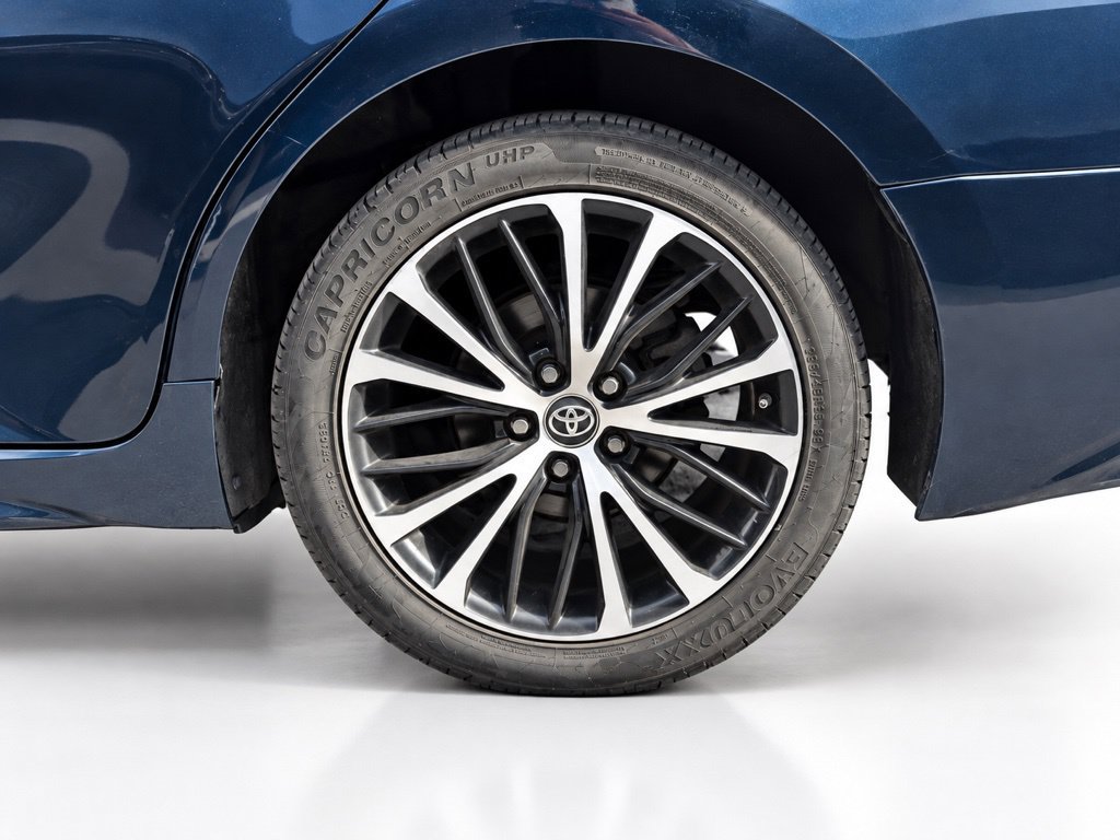 Used 2019 Toyota Camry SE FWD image 8