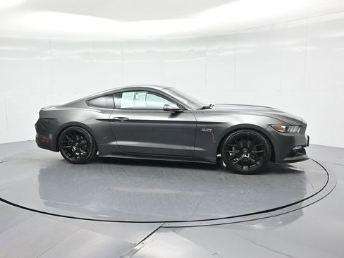 Used 2015 Ford Mustang Coupe RWD image 22