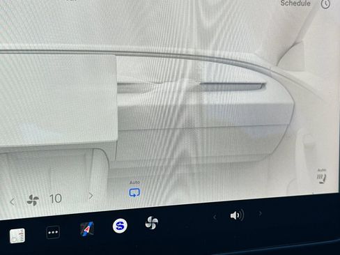 Used 2024 Tesla Model 3 Standard Range RWD image 28