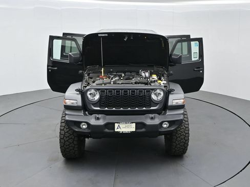 Used 2025 Jeep Wrangler Unlimited Sport AWD/4WD image 34