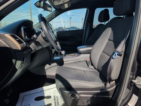 Used 2014 Jeep Grand Cherokee Laredo w/ Quick Order Package 23E image 8