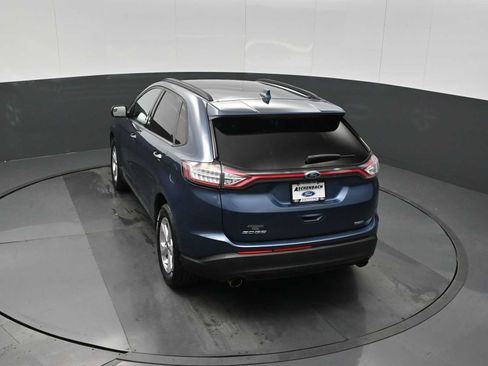 Used 2018 Ford Edge SE image 17