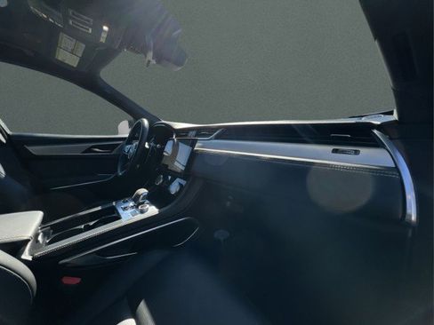 Used 2024 Jaguar F-PACE R-Dynamic S image 23