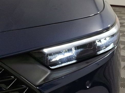 Used 2024 Honda Accord Touring image 12