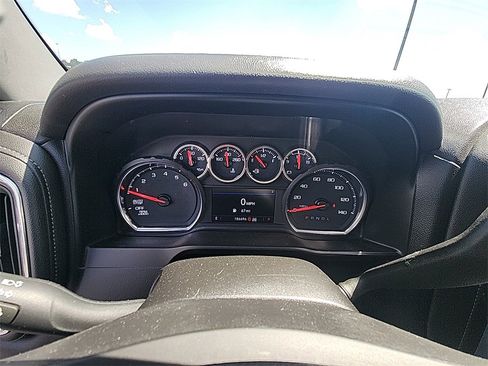 Used 2021 Chevrolet Silverado 1500 LT Trail Boss w/ Convenience Package II image 17