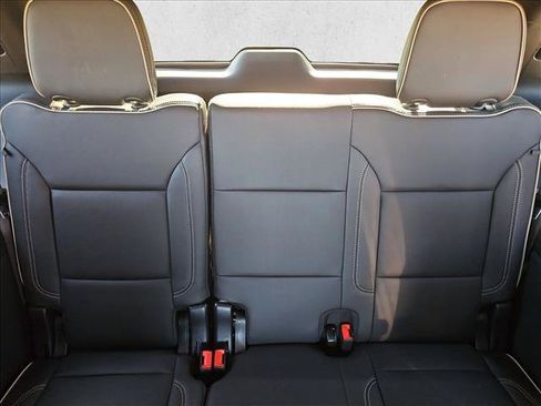 Used 2025 Chevrolet Tahoe Premier RWD image 20