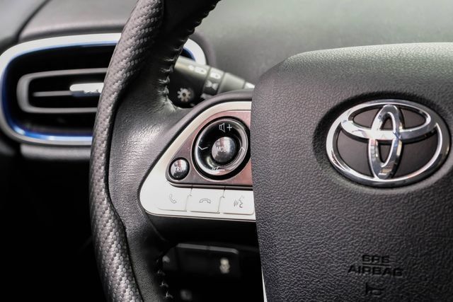 Used 2017 Toyota Prius Three Touring w/ Carpet Mat Package FWD image 20