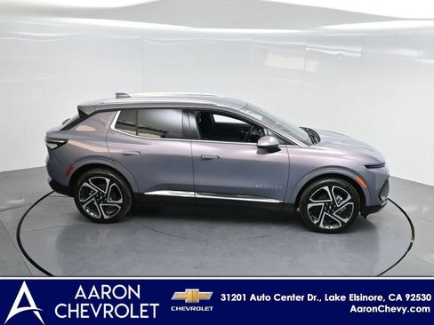 New 2026 Chevrolet Equinox EV LT image 45